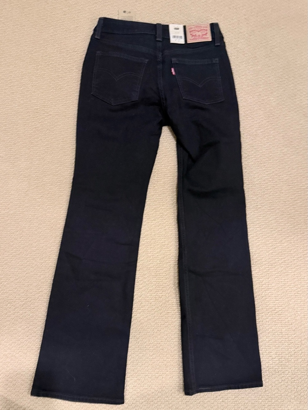 NWT- Levi's Women's Dark Blue Straight-Leg Jeans